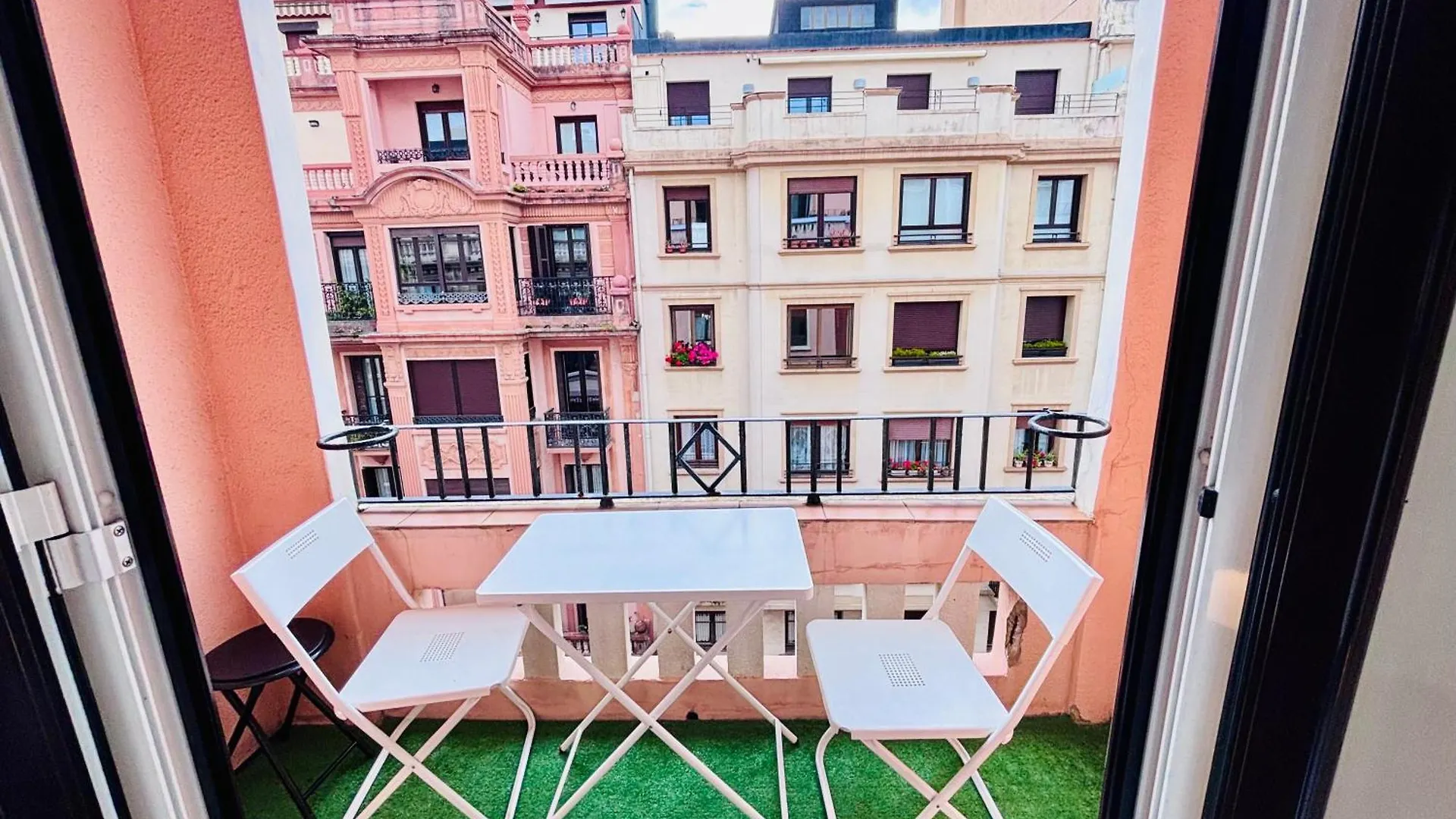 Apartamento Coqueto En Gros 圣塞瓦斯蒂安 0*,  西班牙