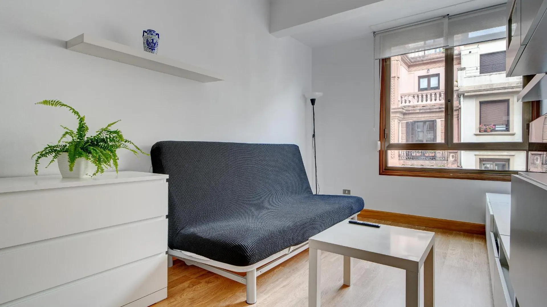 Apartamento Coqueto En Gros San Sebastian Spain