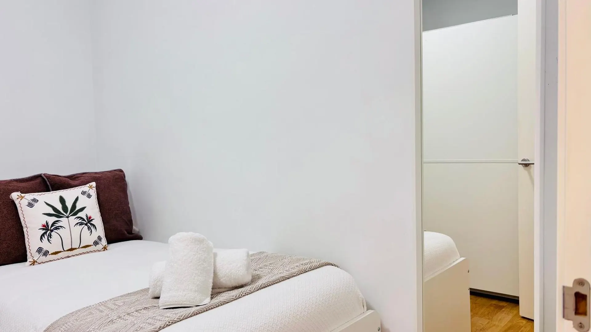 Apartamento Coqueto En Gros San Sebastian Spain